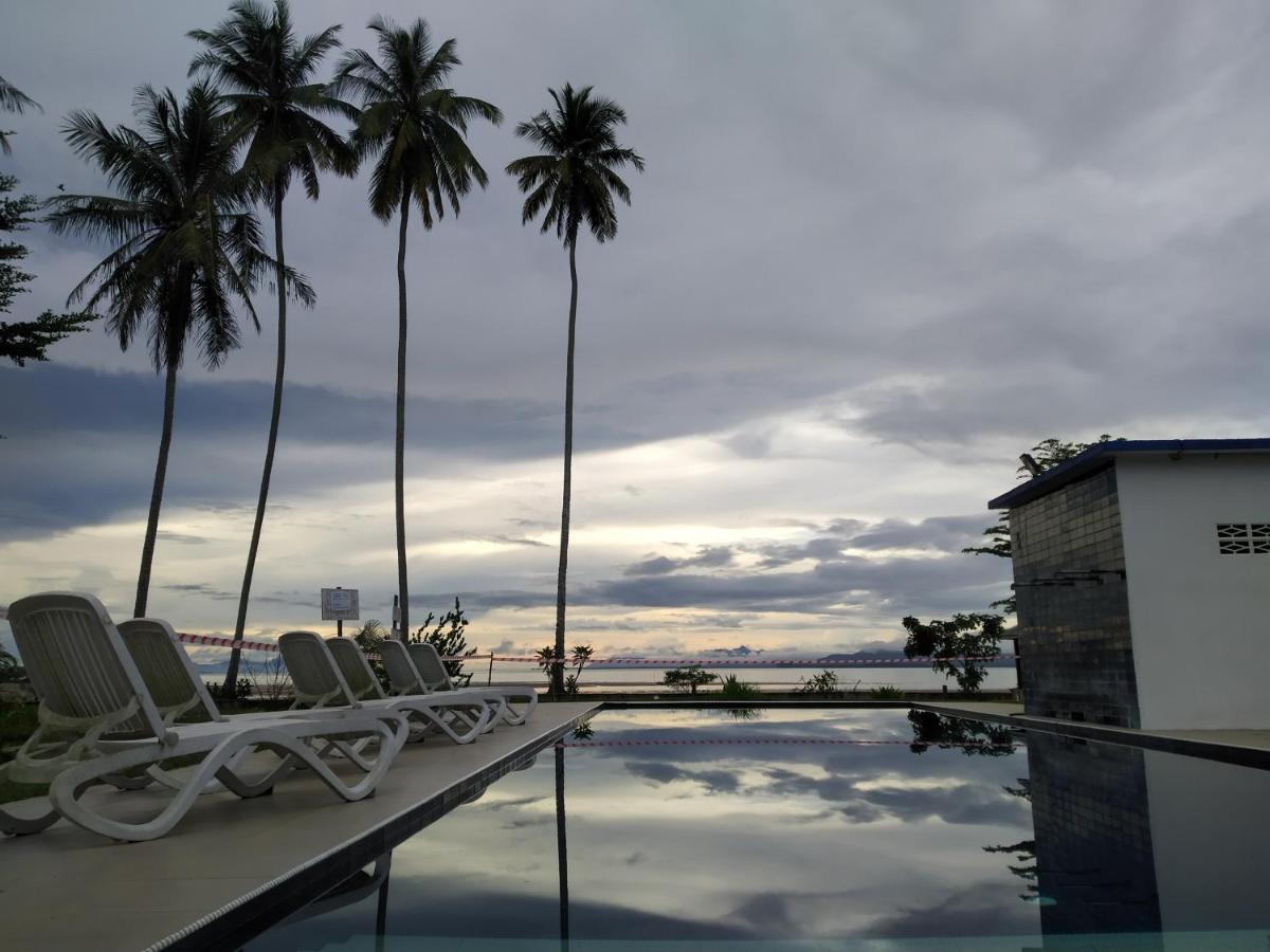Rafflesia Resort Lundu Exterior foto