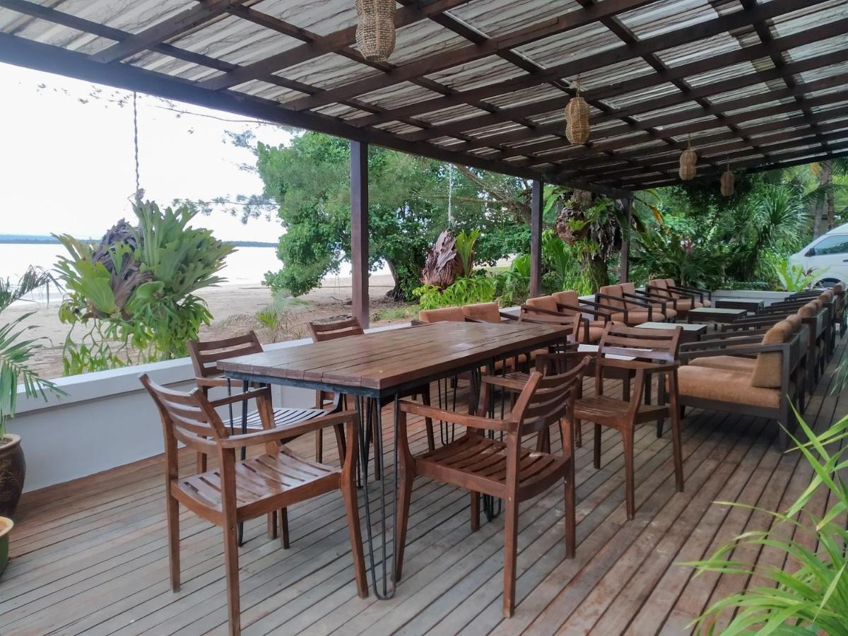 Rafflesia Resort Lundu Exterior foto